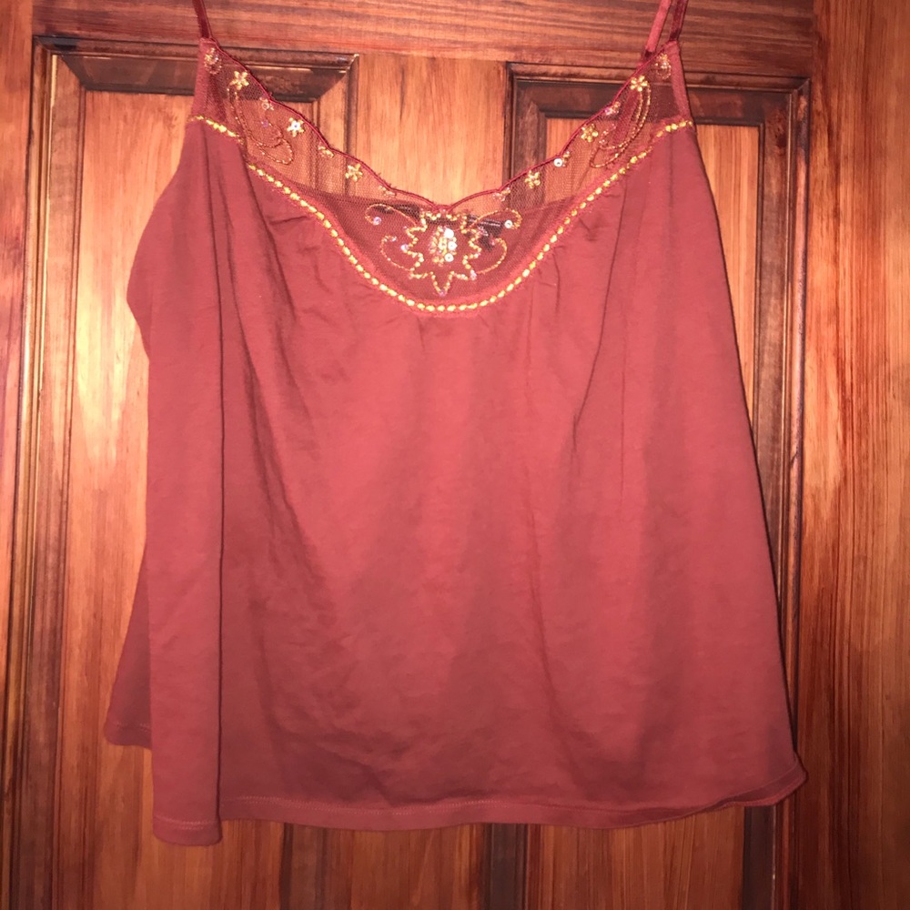 Dark red tank top